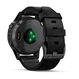 fēnix® 5 Plus Saphir, Schwarz mit schwarzem Lederarmband