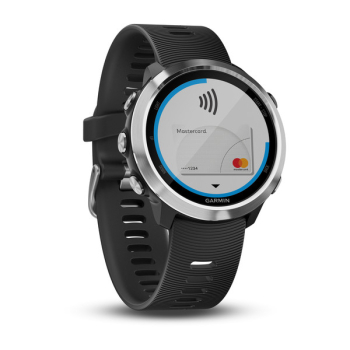 Forerunner® 645 mit schwarzem Armband