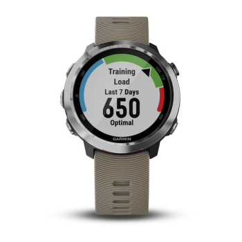 Forerunner® 645 mit sandsteinfarbenem Armband