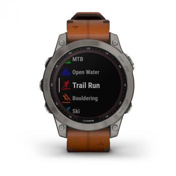 fēnix® 7 Sapphire Solar Titanium Titan mit braunem Lederarmband